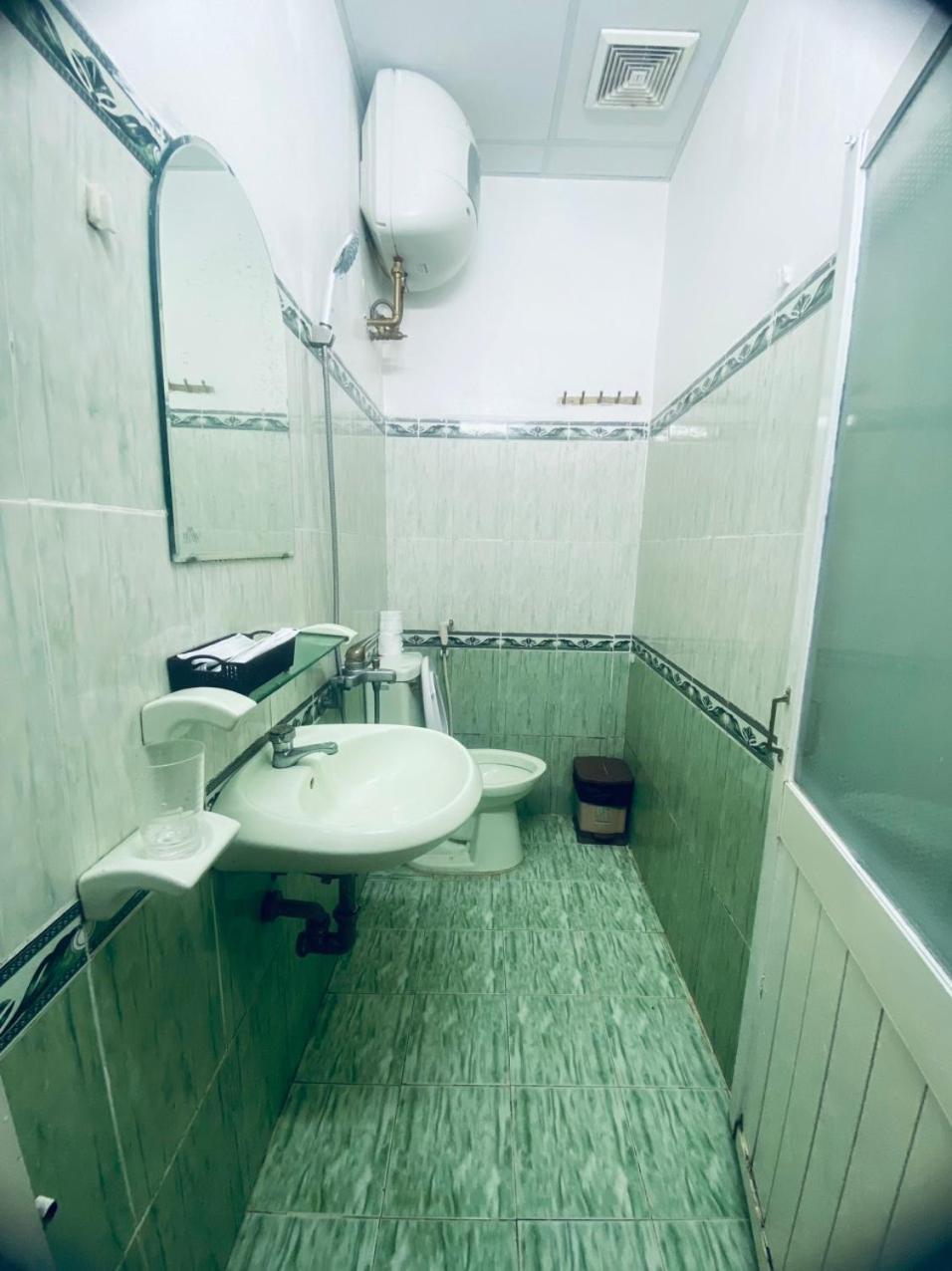 Oyo 1196 Le Vu Hotel ดาลัด ภายนอก รูปภาพ