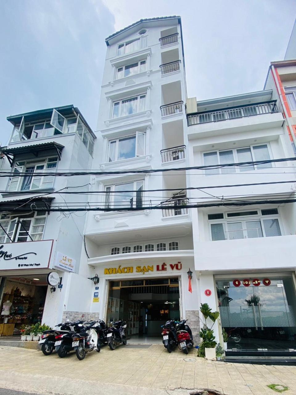 Oyo 1196 Le Vu Hotel ดาลัด ภายนอก รูปภาพ